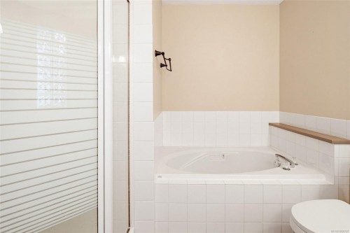 #604-288 Eltham Rd, View Royal, BC 