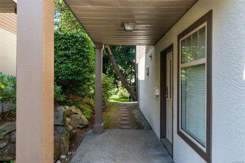 #604-288 Eltham Rd, View Royal, BC 