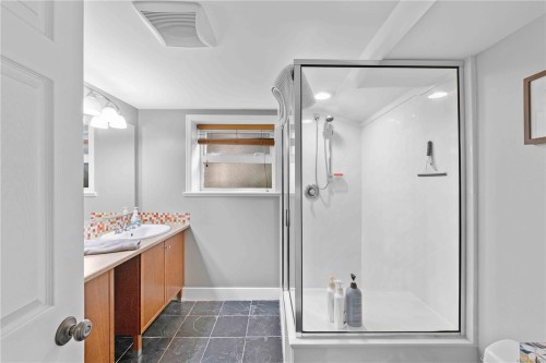 1461 Derby Rd, Saanich, BC 