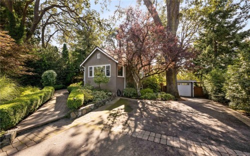 1461 Derby Rd, Saanich, BC 