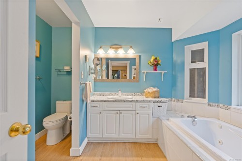 661 Millstream Lake Rd, Highlands, BC 