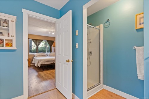 661 Millstream Lake Rd, Highlands, BC 