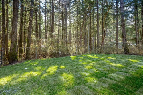 661 Millstream Lake Rd, Highlands, BC 
