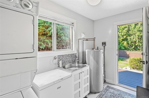 1843 Amelia Cres, Nanoose Bay, BC 