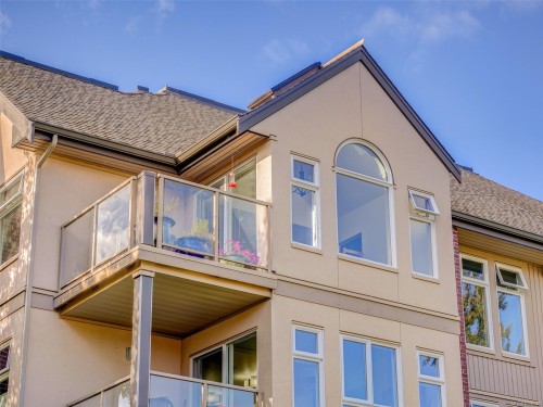 #301-837 Selkirk Ave, Esquimalt, BC 