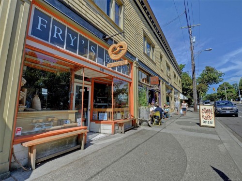 #301-837 Selkirk Ave, Esquimalt, BC 
