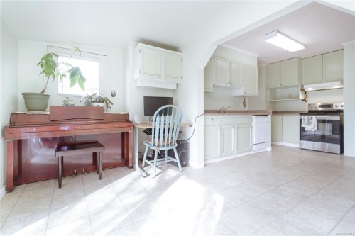 1747 Newton St, Victoria, BC 