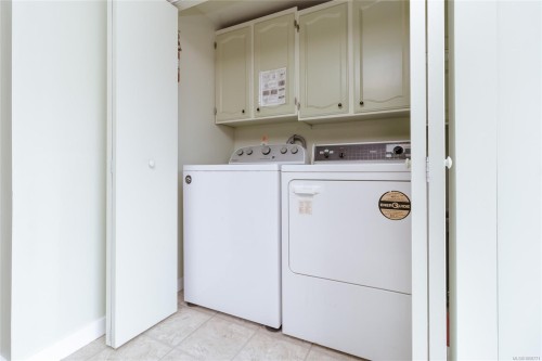 1747 Newton St, Victoria, BC 
