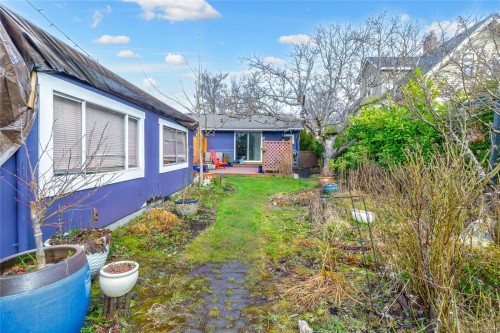 1747 Newton St, Victoria, BC 