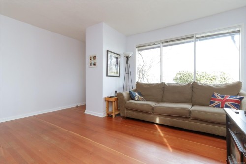 1747 Newton St, Victoria, BC 