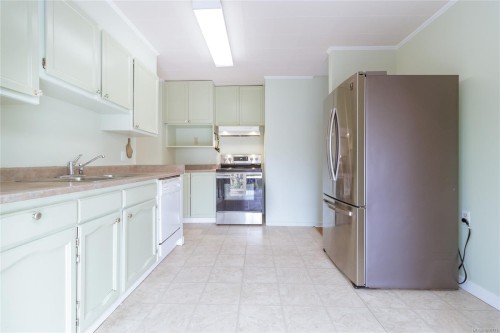1747 Newton St, Victoria, BC 