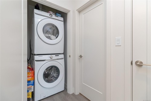 #207-707 Treanor Ave, Langford, BC 