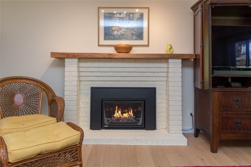779 Menawood Pl, Saanich, BC 