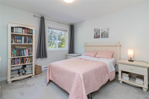 779 Menawood Pl, Saanich, BC 