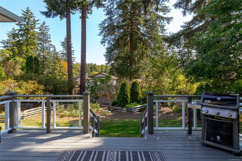 779 Menawood Pl, Saanich, BC 