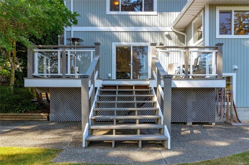 779 Menawood Pl, Saanich, BC 