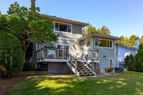779 Menawood Pl, Saanich, BC 
