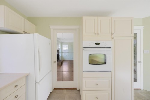 574 Cedar Cres, Cobble Hill, BC 