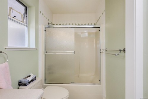 574 Cedar Cres, Cobble Hill, BC 