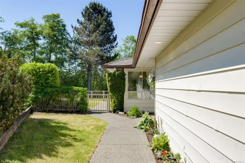 574 Cedar Cres, Cobble Hill, BC 
