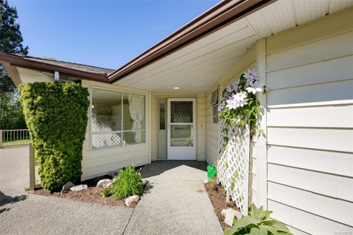 574 Cedar Cres, Cobble Hill, BC 
