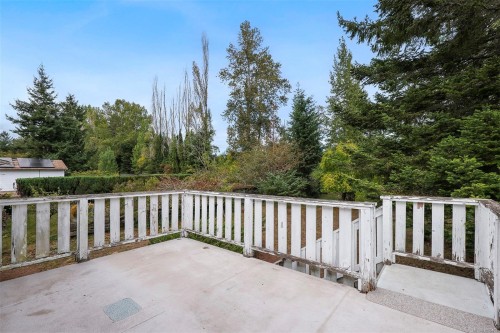 1456 Dogwood Ave, Comox, BC 