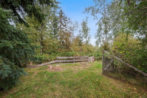 1456 Dogwood Ave, Comox, BC 