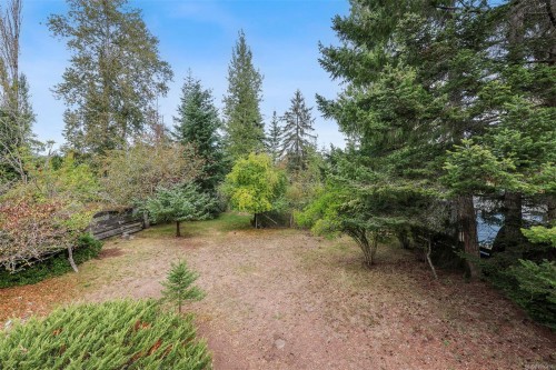 1456 Dogwood Ave, Comox, BC 