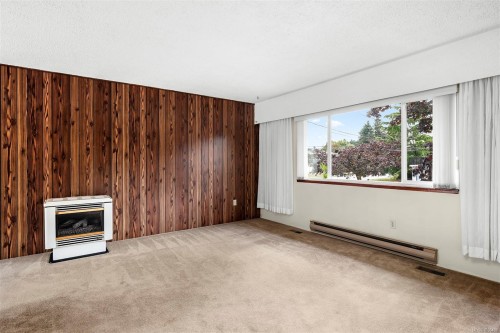 1456 Dogwood Ave, Comox, BC 