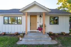 9646 Fifth St Sidney, BC V8L 2W6