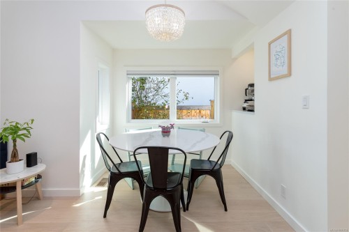 9646 Fifth St, Sidney, BC 