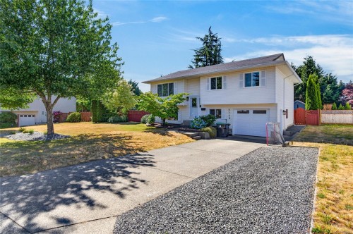 2149 Murrelet Dr, Comox, BC 
