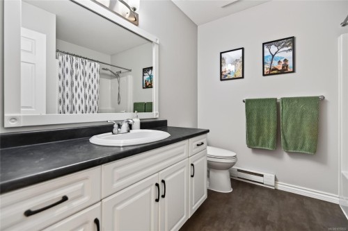 2149 Murrelet Dr, Comox, BC 