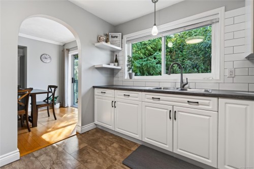 2149 Murrelet Dr, Comox, BC 
