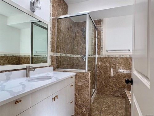 5739 Bradbury Rd, Nanaimo, BC 