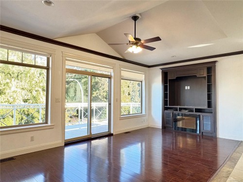 5739 Bradbury Rd, Nanaimo, BC 