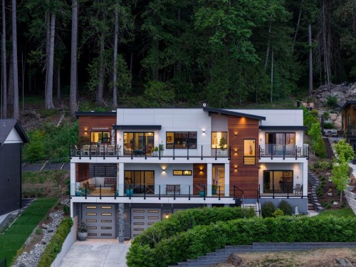 10900 Greenpark Dr, North Saanich, BC 