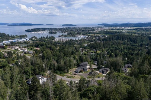 10900 Greenpark Dr, North Saanich, BC 