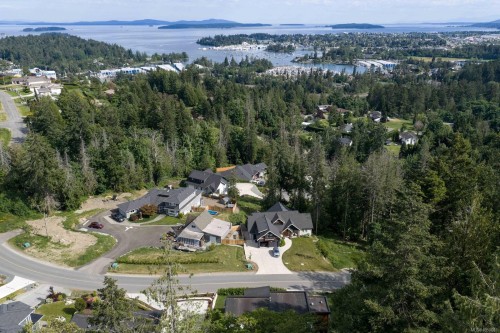 10900 Greenpark Dr, North Saanich, BC 
