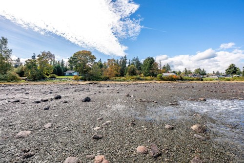 3632 Island Hwy South, Courtenay, BC 