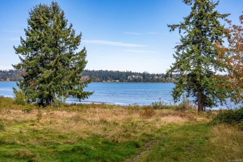 3632 Island Hwy South, Courtenay, BC 