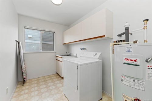 3673 Arbutus Dr North, Cobble Hill, BC 
