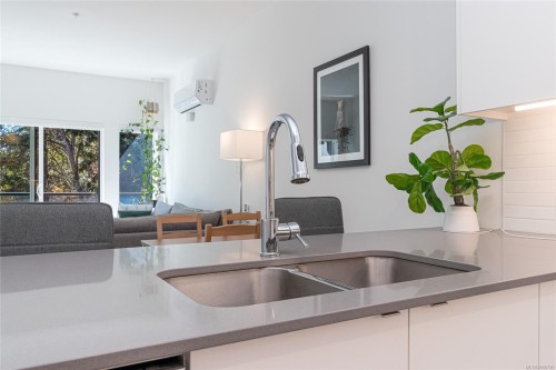 #312-991 Mckenzie Ave, Saanich, BC 