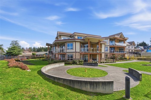 #204-439 College Rd, Qualicum Beach, BC 