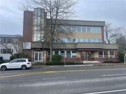 1195 Esquimalt Rd Esquimalt, BC V9A 3N6