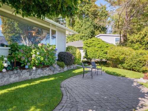 1809 Pritchard Rd, Cowichan Bay, BC 