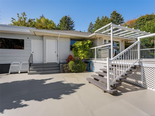 1809 Pritchard Rd, Cowichan Bay, BC 