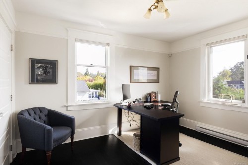 1033 Monterey Ave, Oak Bay, BC 