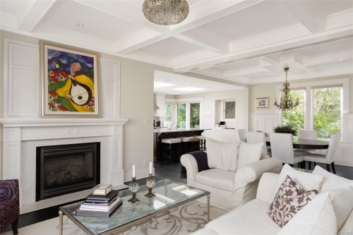 1033 Monterey Ave, Oak Bay, BC 
