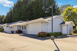 #9-3966 Cedar Hill Cross Rd Saanich, BC V8P 5R4